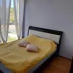 лана 2 Apartment