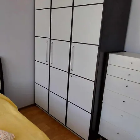лана 2 Apartment *
